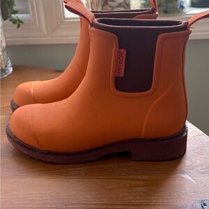 Merry People Orange Ankle Rain Garden Boots